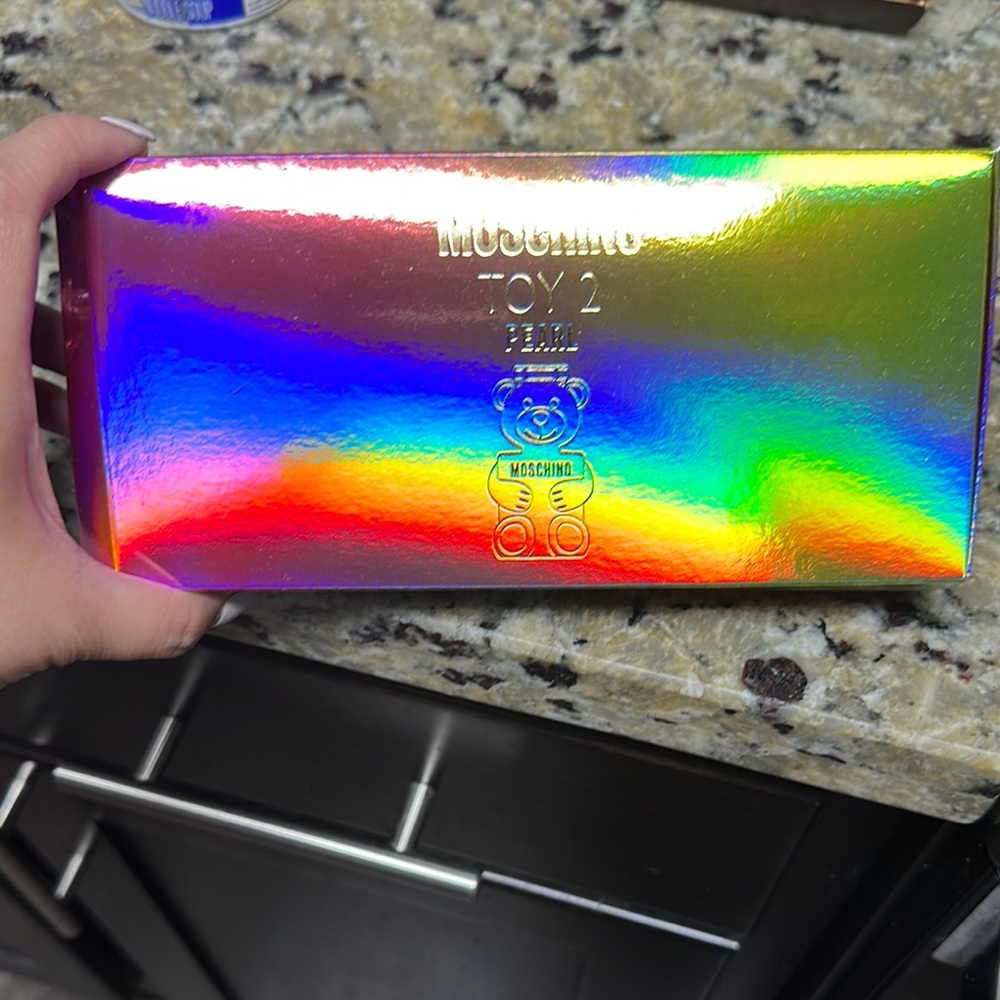 Moschino Toy 2 Pearl Iridescent Box
